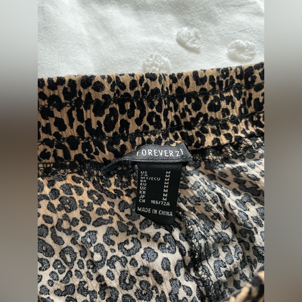 Forever 21 Animal Print Shorts - Picture 2 of 2